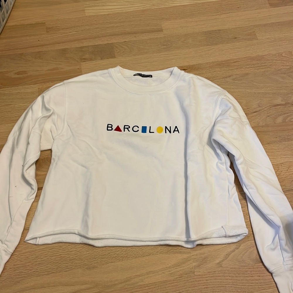 Brandy Melville cropped white Barcelona crew neck one size